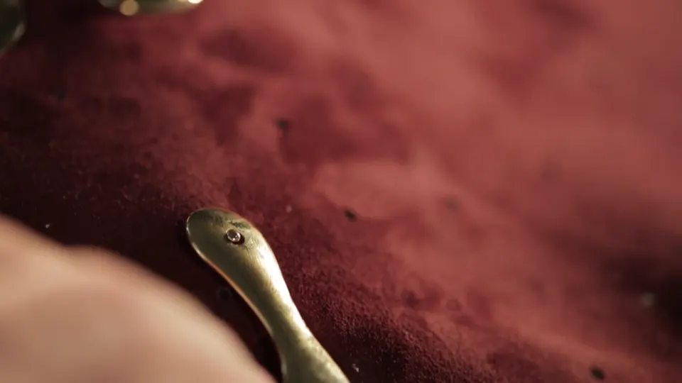 Burberry Craftsmanship, Ready-to-Wear AW13 — frame 4 of 8, directed by Ana Lario